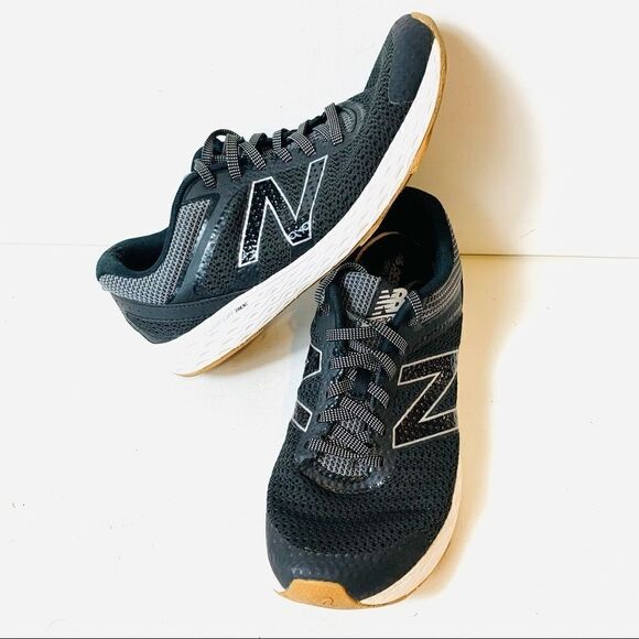 New Balance 520v3 Womens Sz 9 Running Training Athletic Sneakers Black Gray Shoe - Picture 3 of 12